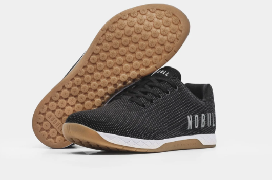 NOBULL MUJER TRAINER BLACK WHITE GUM