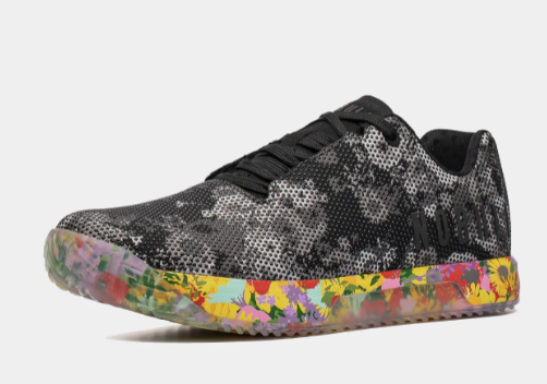 NOBULL MUJER TRAINER + FLORAL MONOCHROME SUPERBLOSSOM