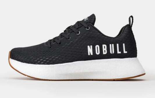 NOBULL HOMBRE RUNNER + BLACK WHITE