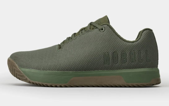 NOBULL HOMBRE TRAINER + ARMY DARK GUM