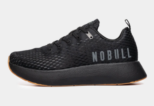 NOBULL HOMBRE RUNNER + BLACK GUM