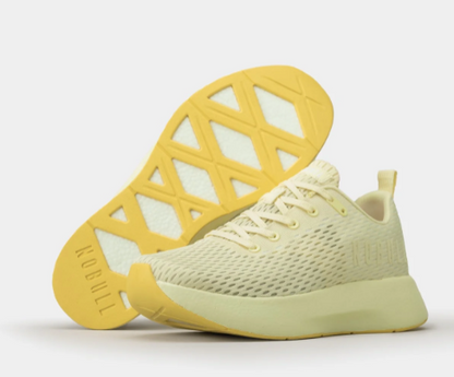 NOBULL MUJER RUNNER + PASTEL YELLOW